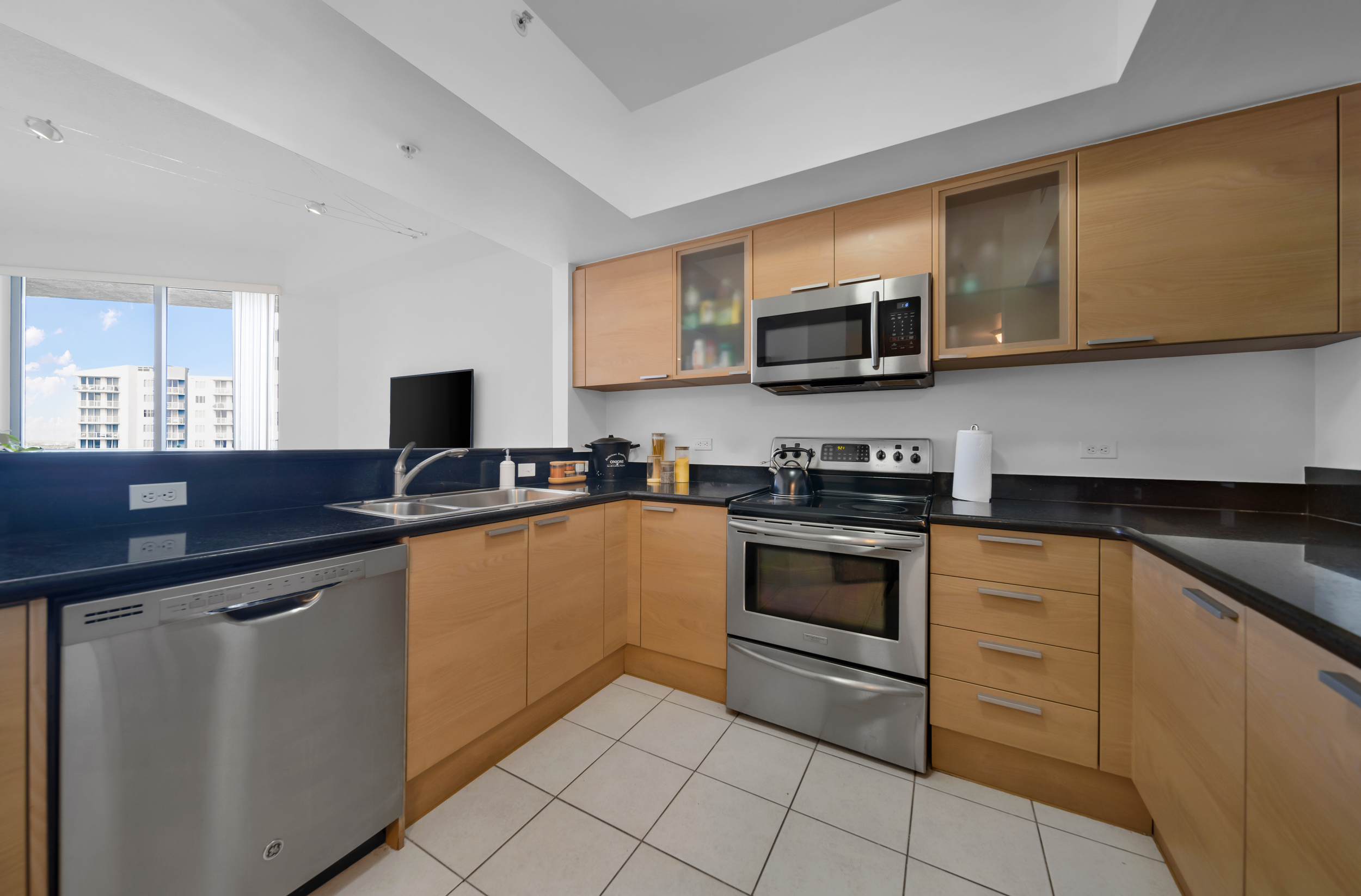 140 S. Dixie Hwy Hollywood-Jimena unit 1008-14