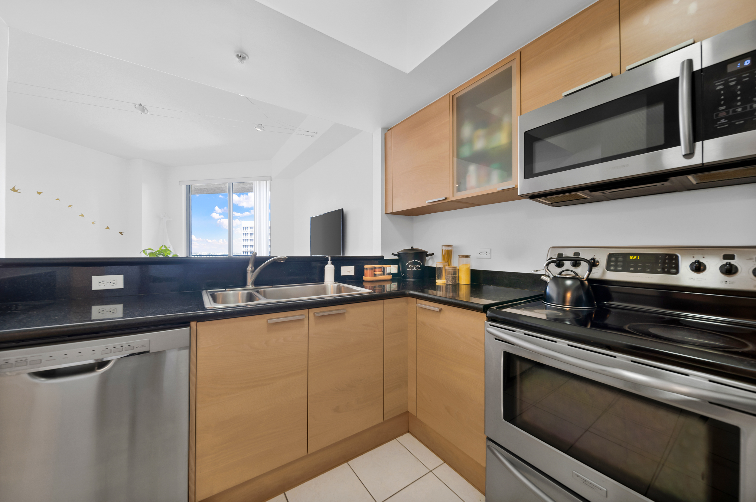140 S. Dixie Hwy Hollywood-Jimena unit 1008-16
