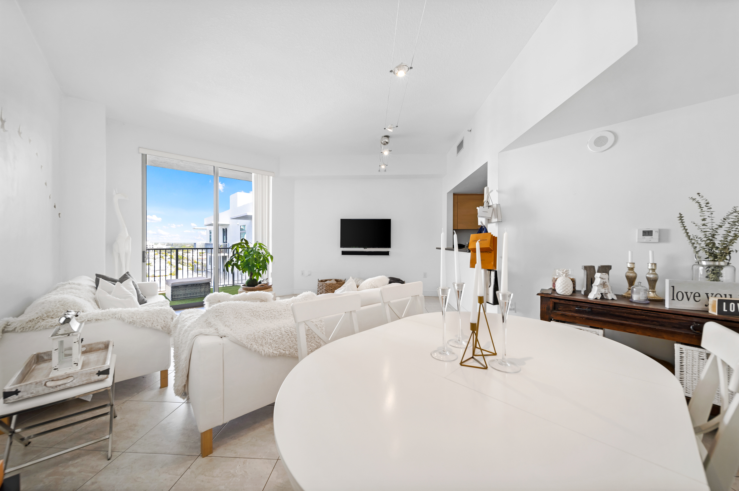 140 S. Dixie Hwy Hollywood-Jimena unit 1008-2