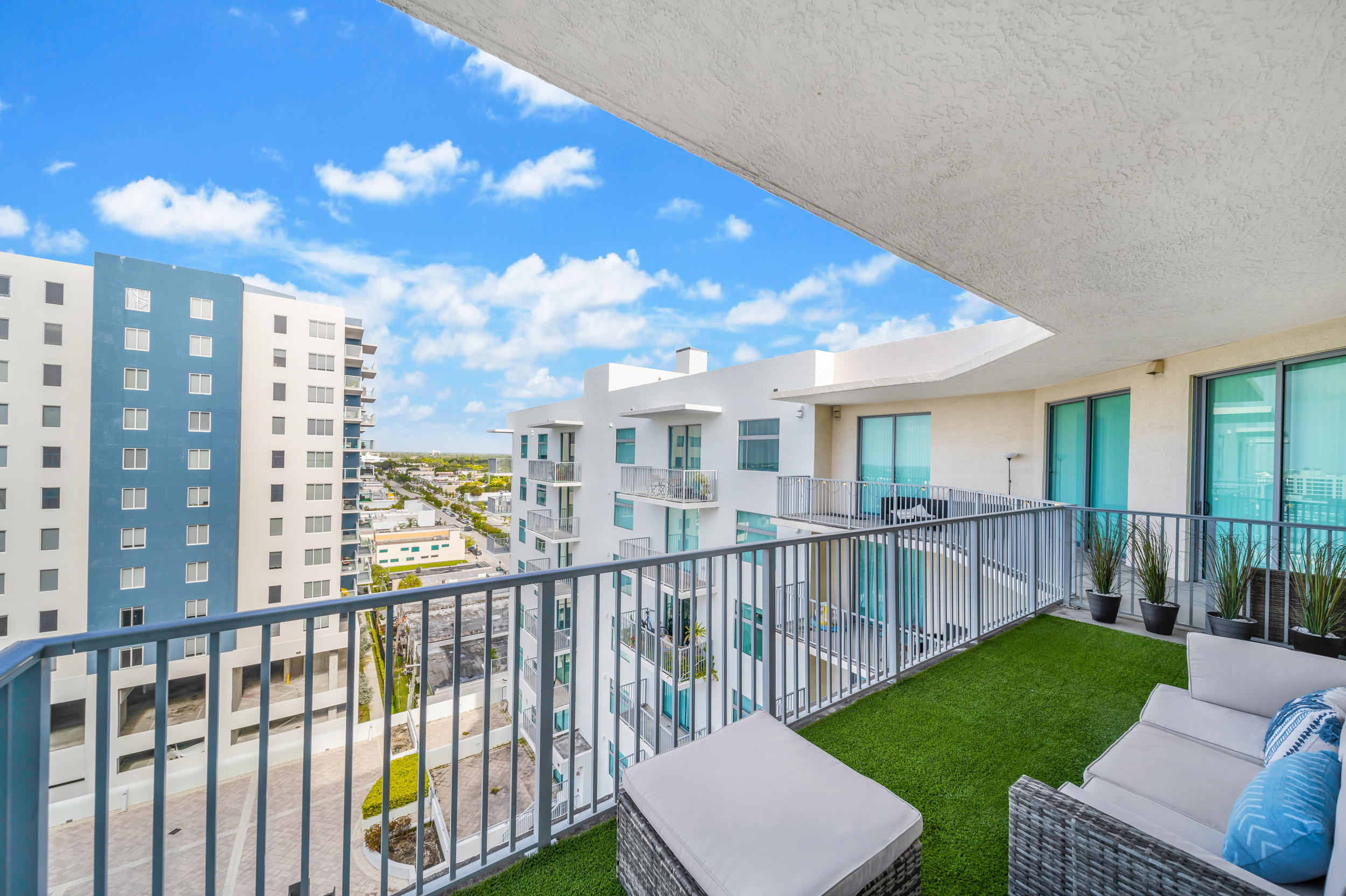 140 S. Dixie Hwy Hollywood-Jimena unit 1008-26